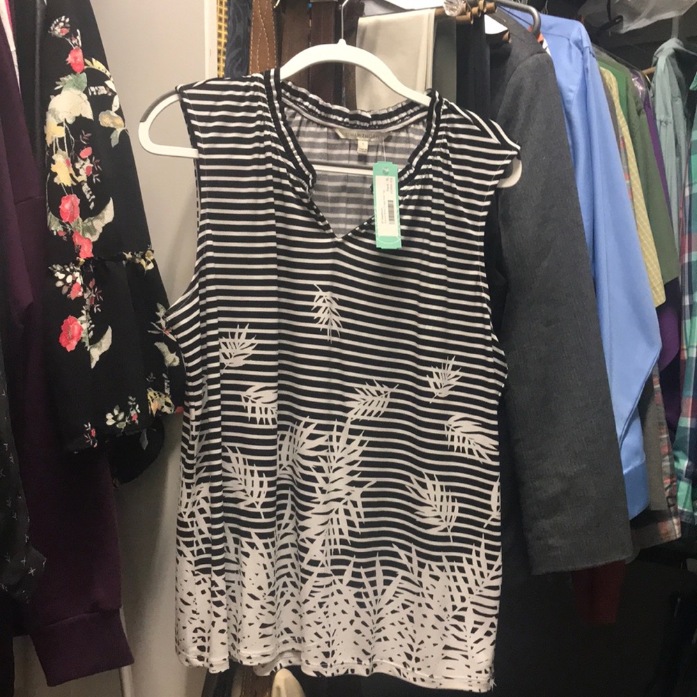 Sleeveless Blouse